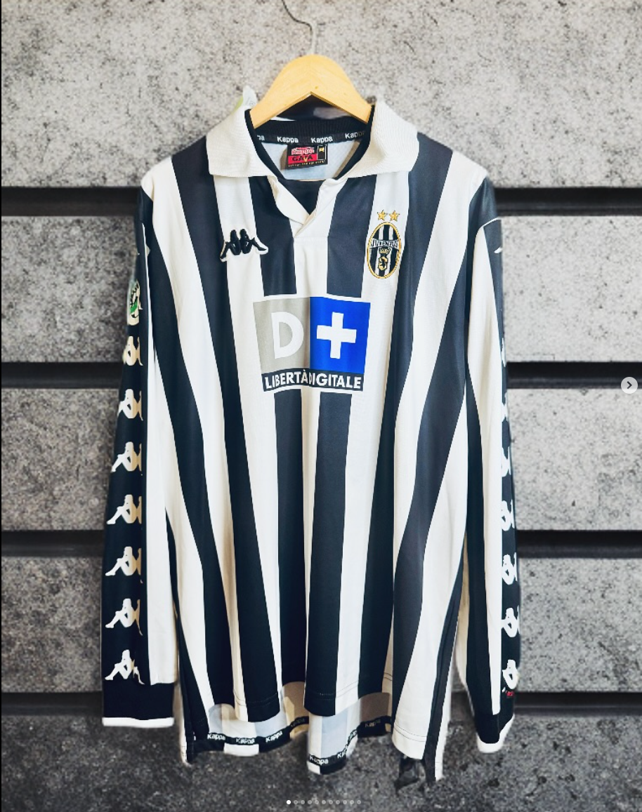Juventus 1999-2000 Home Shirt