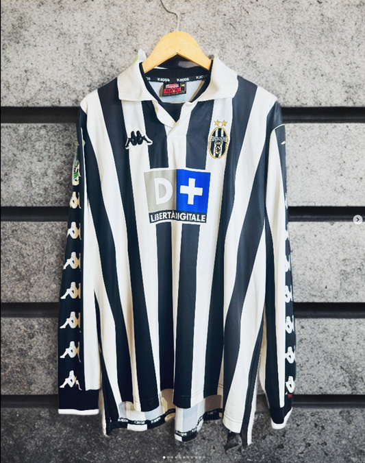 Juventus 1999-2000 Home Shirt